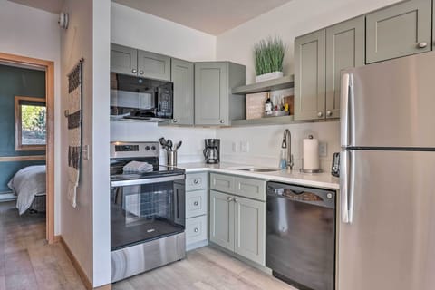 Apartment (1 Bedroom) | Interior