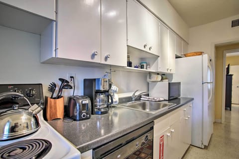 Apartment (1 Bedroom) | Private kitchen | Microwave, oven, stovetop, dishwasher