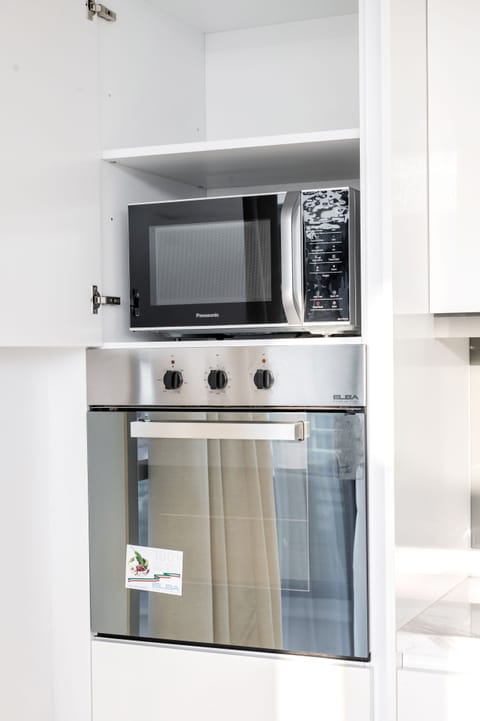 Premier Apartment, 2 Bedrooms, Balcony, Sea View | Private kitchen | Full-size fridge, microwave, oven, stovetop