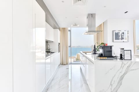 Signature Apartment, 3 Bedrooms, Balcony, Sea Facing | Private kitchen | Full-size fridge, microwave, oven, stovetop