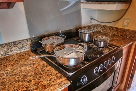 High quality cookware new stove with oven