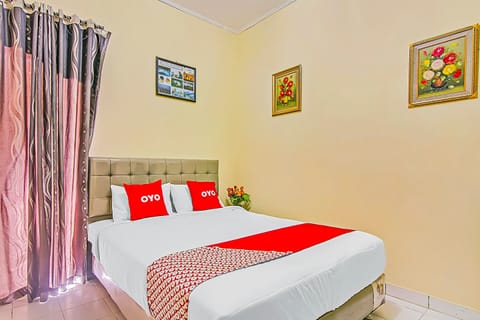 Double Room | Laptop workspace, free WiFi, bed sheets
