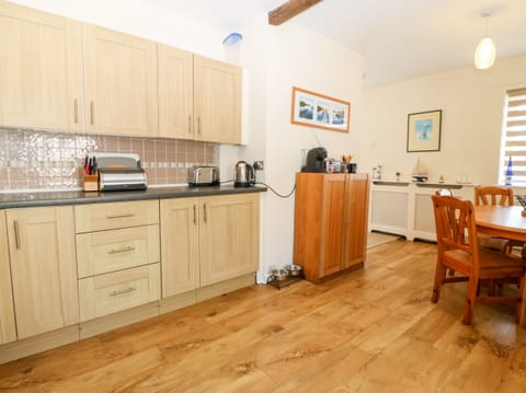 Fridge, dishwasher, electric kettle, toaster