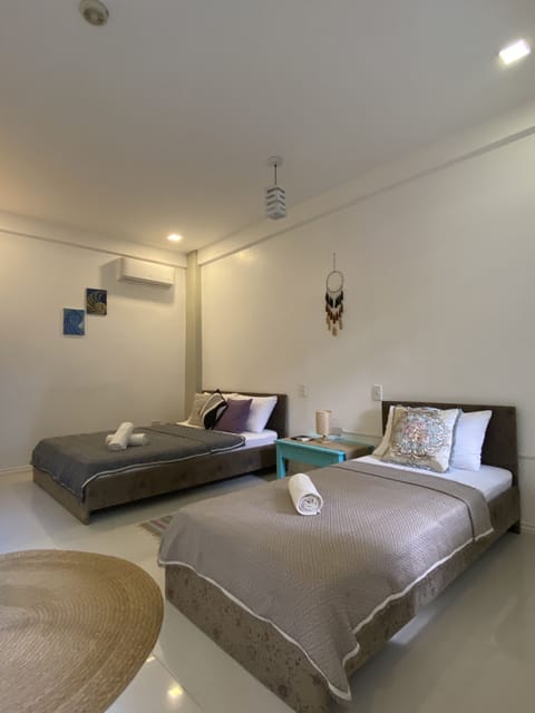 Superior Studio Suite, Non Smoking, Garden View | In-room safe, desk, soundproofing, iron/ironing board