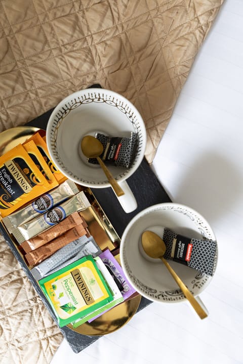 Superior Double Room, Ensuite (Double) | Food and drink