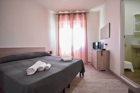 Traditional Double Room | Free WiFi, bed sheets