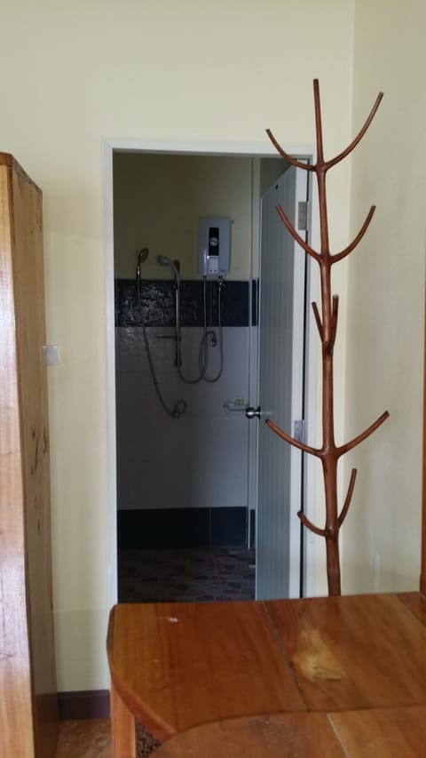 Rollaway beds, free WiFi