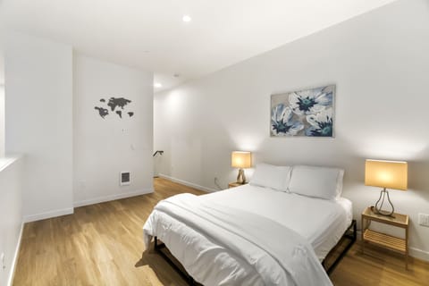 Classic Apartment, 1 Bedroom | Iron/ironing board, free WiFi
