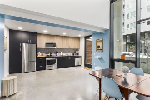Classic Apartment | Living area | Smart TV