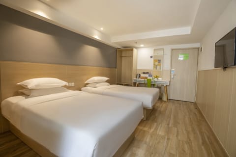 Standard Double or Twin Room, Non Smoking, Annex Building | Free WiFi, bed sheets