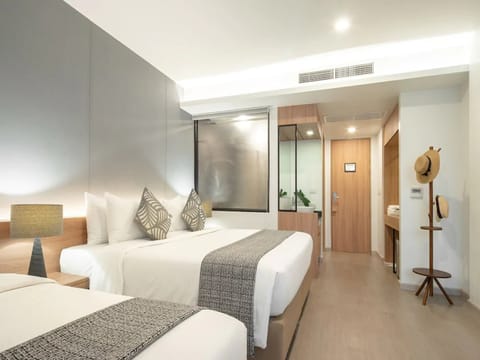 Deluxe Triple Room | City view