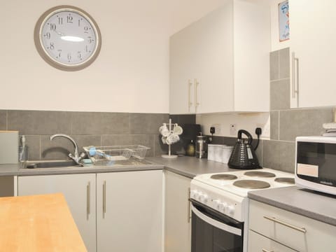 Kitchen | Windsor ApartmentsApartment 1, Bridlington