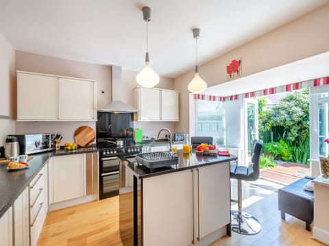 Kitchen/diner | Waterside, Rhos-on-Sea