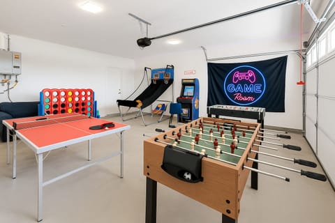 Amazing Game Room, Connect 4, Ping Pong, Basketball etc.
