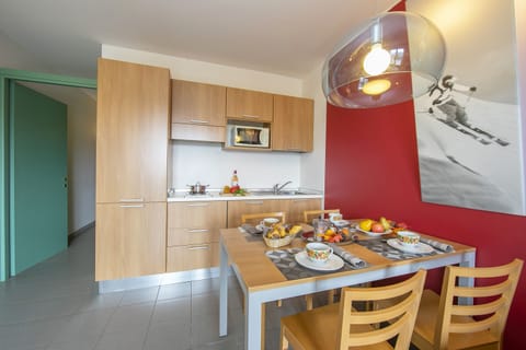 Kitchen and dining area