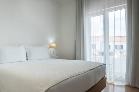 Standard Double Room | Premium bedding, minibar, in-room safe, desk