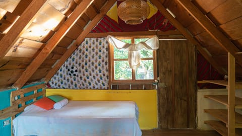 Classic Cabin | Free WiFi, bed sheets