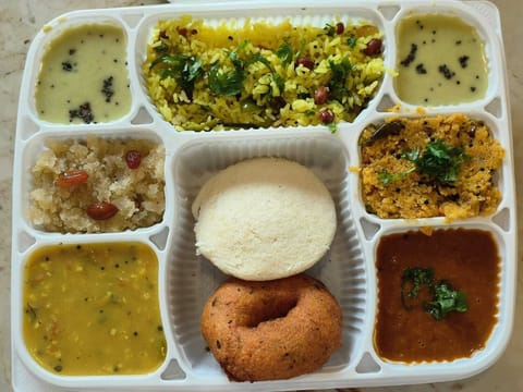 Daily to-go breakfast (INR 200 per person)