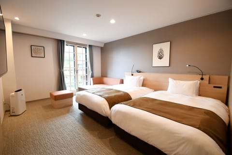 Superior Room | In-room safe, blackout drapes, iron/ironing board, free WiFi