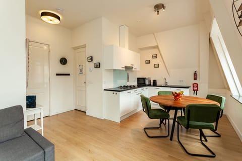 Comfort Apartment, 1 Bedroom | In-room dining