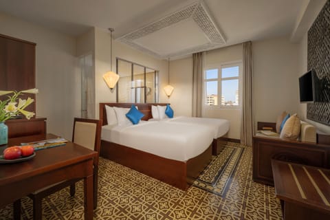 Deluxe Double or Twin Room, City View | Minibar, in-room safe, desk, laptop workspace
