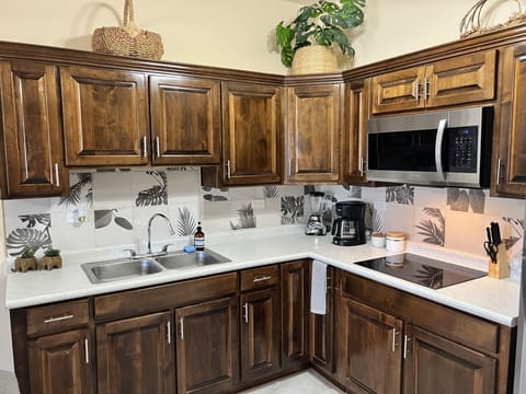 Elite Condo | Private kitchen | Full-size fridge, microwave, stovetop, coffee/tea maker