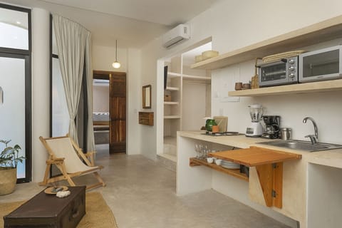 Comfort Apartment | Living area | Flat-screen TV