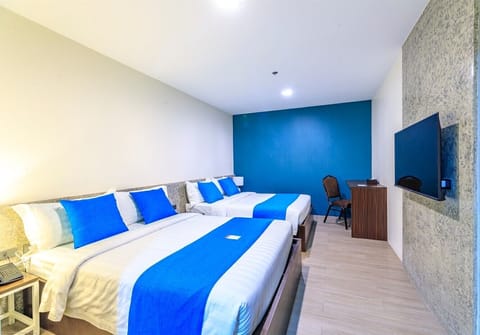 Superior Twin Room | Free WiFi, bed sheets
