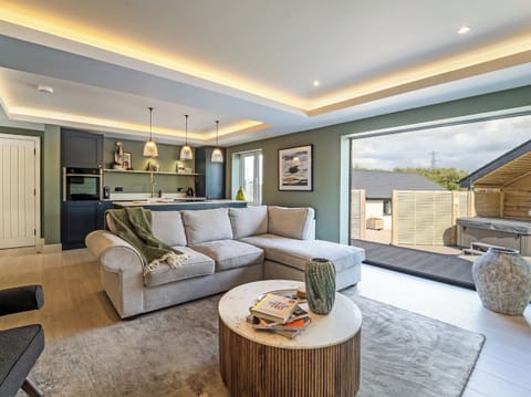 Cottage | Living area