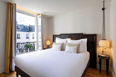 Suite avec acces SPA | Premium bedding, soundproofing, free WiFi, bed sheets