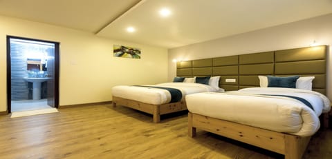 Deluxe Double Room | Free WiFi, bed sheets