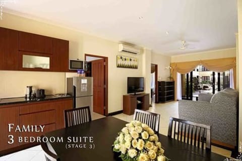 Family Apartment, 3 Bedrooms | Private kitchen | Stovetop, coffee/tea maker, electric kettle