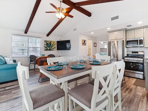 House (2 Bedrooms) | Property amenity