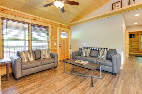 House (2 Bedrooms) | Interior