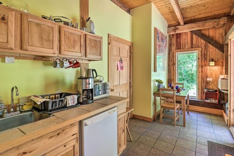 Apartment (0 Bedroom) | Interior