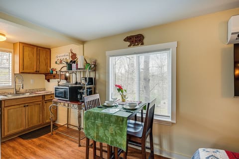 Apartment (0 Bedroom) | Interior