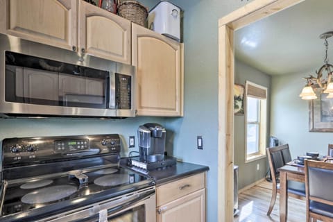 House (2 Bedrooms) | Private kitchen | Microwave, oven, stovetop, dishwasher