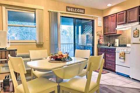 Apartment (0 Bedroom) | Interior