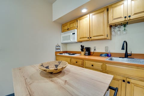 Apartment (0 Bedroom) | Interior