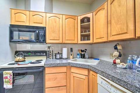 Apartment (1 Bedroom) | Private kitchen | Microwave, oven, stovetop, dishwasher