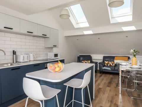 Fridge, dishwasher, electric kettle, toaster