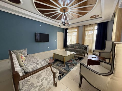 Superior Suite | Living area