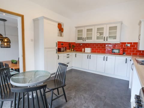 Fridge, dishwasher, electric kettle, toaster