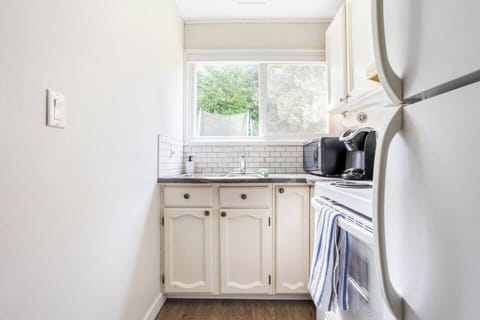 Our kitchen is fully stocked and will be suitable whether you’re staying for 1 night or 3 months!