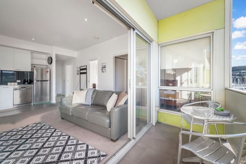 3 CLARENCE ST BELLERIVE AIRBNB RETREATS TASMANIA MAY 2023 HIGH RES-10