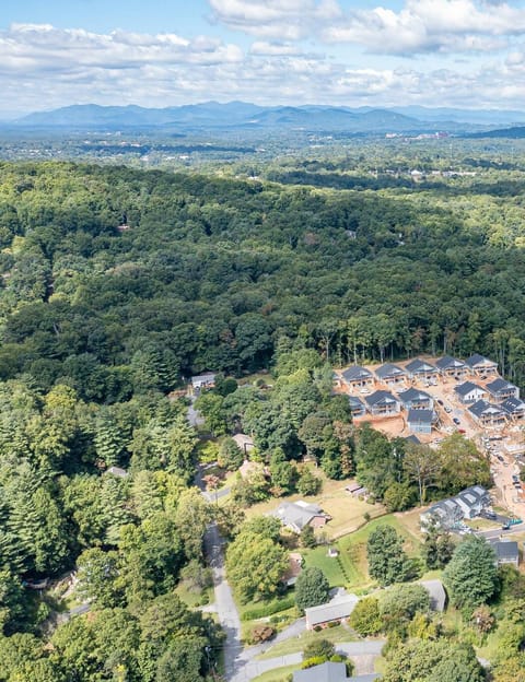 Easy access to Downtown Asheville.