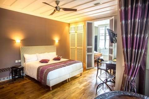 Premium Suite | Premium bedding, Select Comfort beds, in-room safe, desk