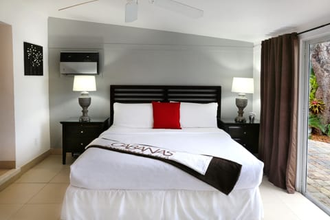 Premium bedding, down comforters, in-room safe, individually decorated