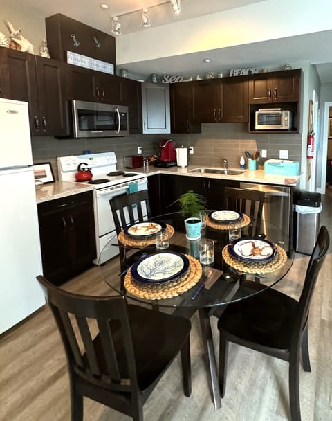 Kitchen and dining area