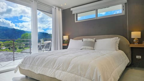 Design Suite, 1 King Bed, Mountain View | Premium bedding, down comforters, individually decorated